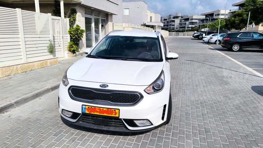 קיה נירו