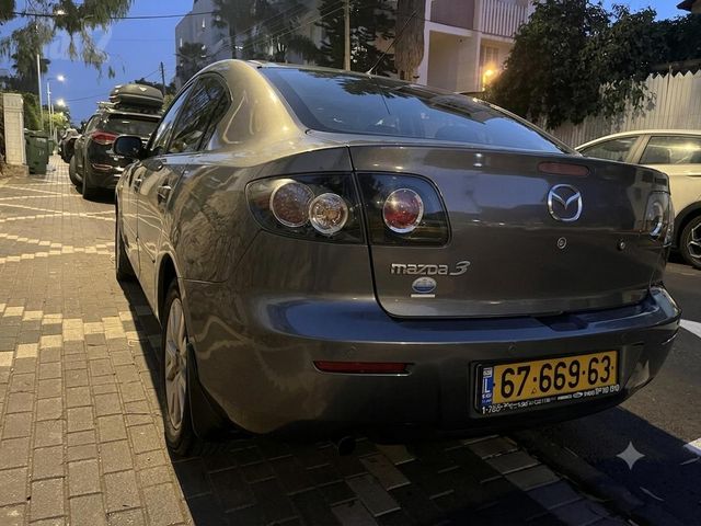 מאזדה 3