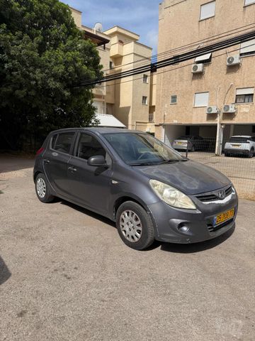 יונדאי i20