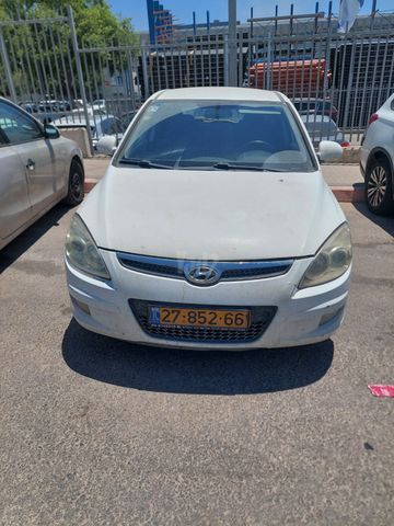 יונדאי i30