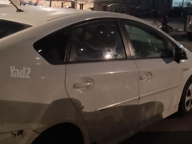 מודעת רכב טויוטה פריוס