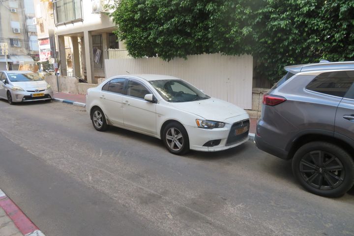 מיצובישי לנסר