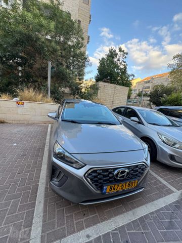 יונדאי איוניק