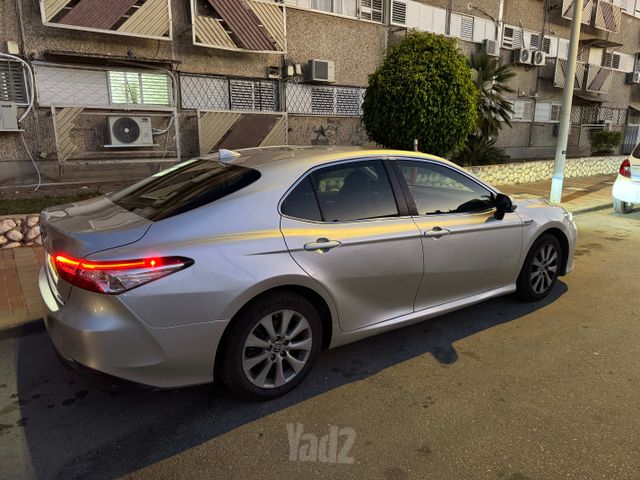 טויוטה קאמרי