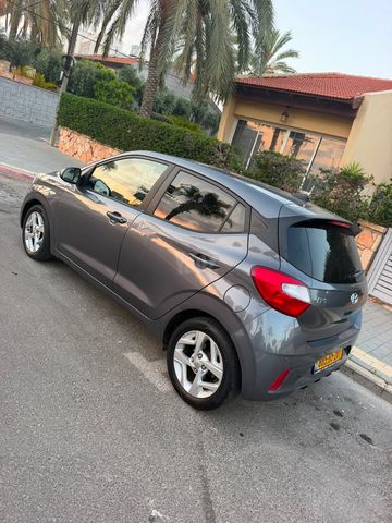 יונדאי i10