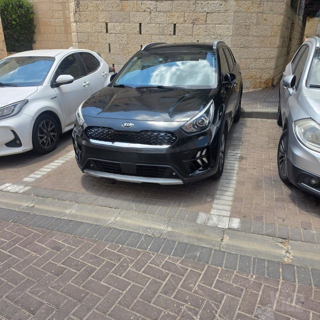 מודעת רכב קיה נירו