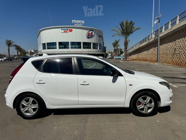 יונדאי i30