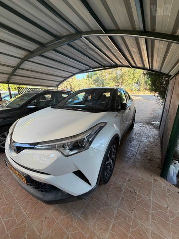 טויוטה C-HR