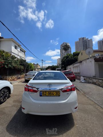 טויוטה קורולה