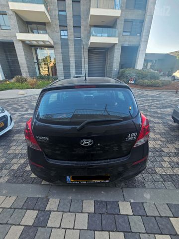 יונדאי i20