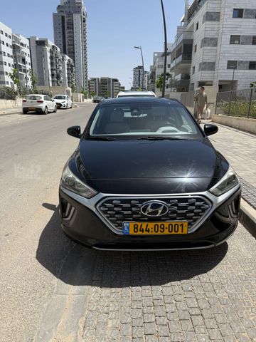 יונדאי איוניק