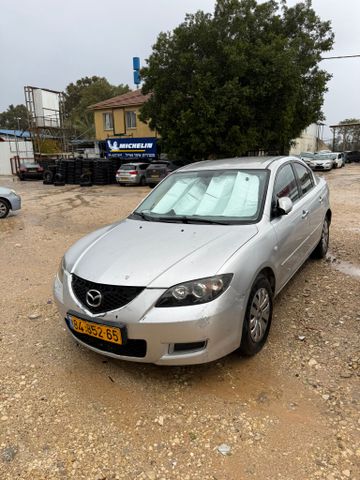 מודעת רכב מאזדה 3