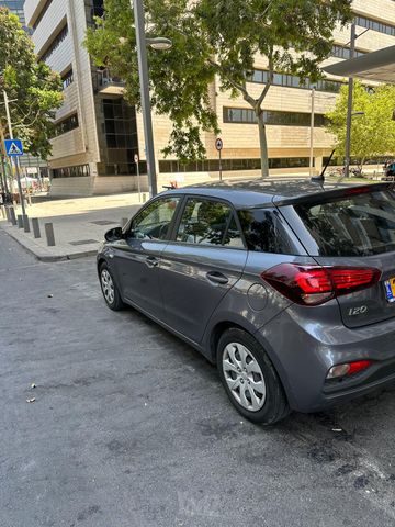 מודעת רכב יונדאי i20