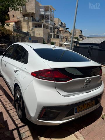 יונדאי איוניק