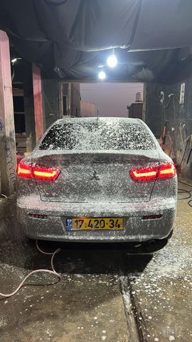 מיצובישי לנסר