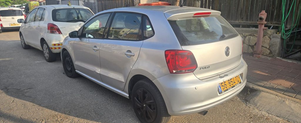 פולו  Comfortline אוט׳ 5 דל 1.2 (105 כ״ס)