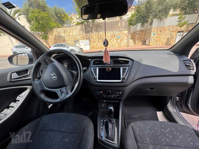 יונדאי i20