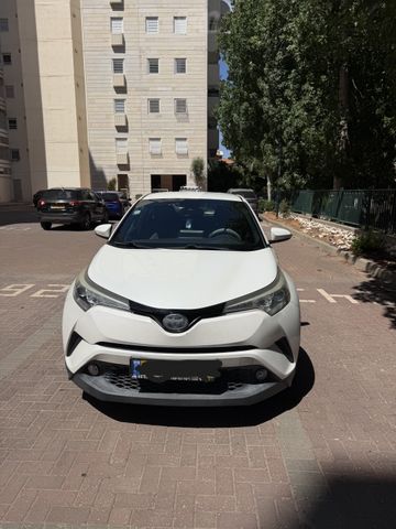 טויוטה C-HR