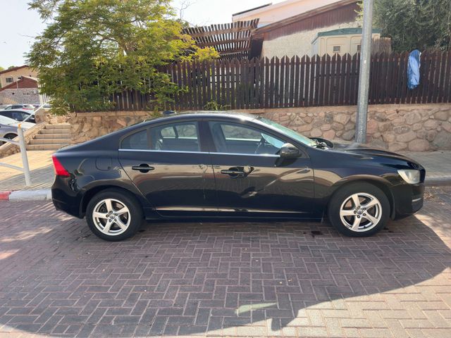 וולוו S60