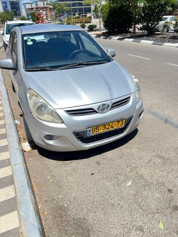 יונדאי i20
