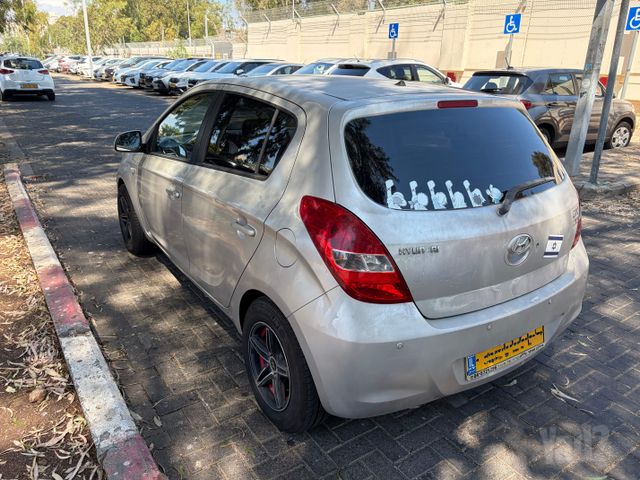 יונדאי i20