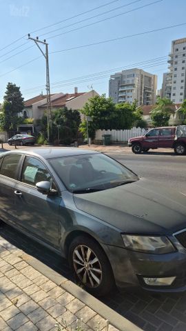 סקודה אוקטביה
