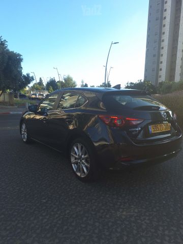 מודעת רכב מאזדה 3