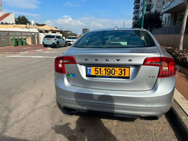 וולוו S60