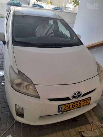 מודעת רכב טויוטה פריוס