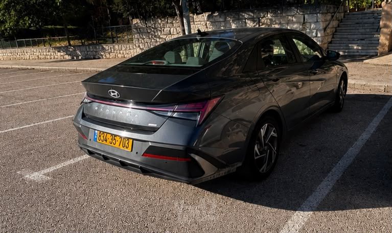 יונדאי אלנטרה
