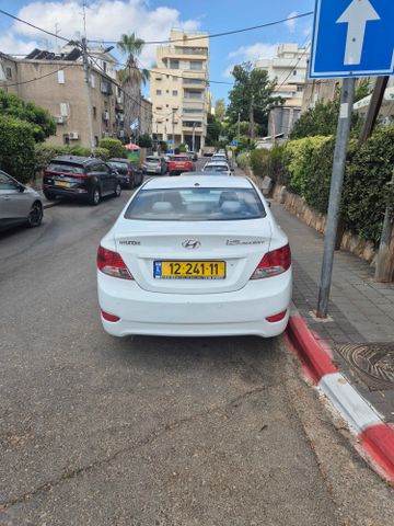 יונדאי אקסנט i25