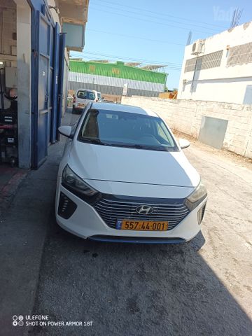 יונדאי איוניק