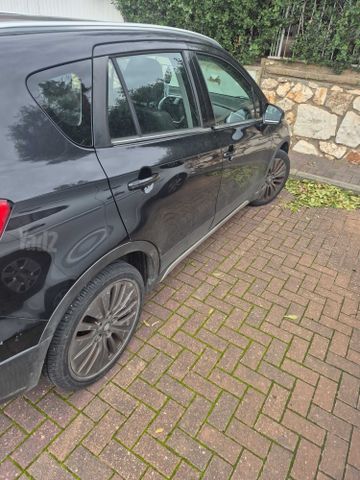 סוזוקי קרוסאובר