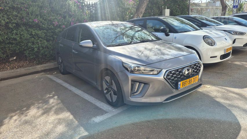 יונדאי איוניק