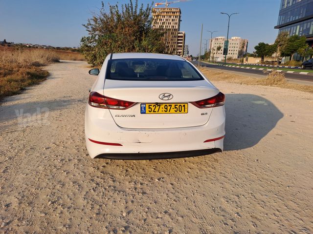 יונדאי אלנטרה