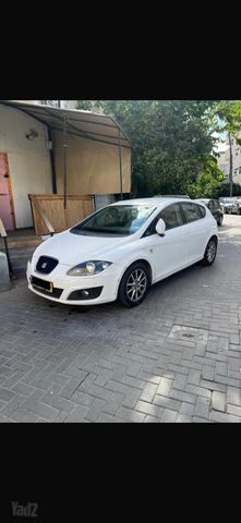 מודעת רכב סיאט לאון