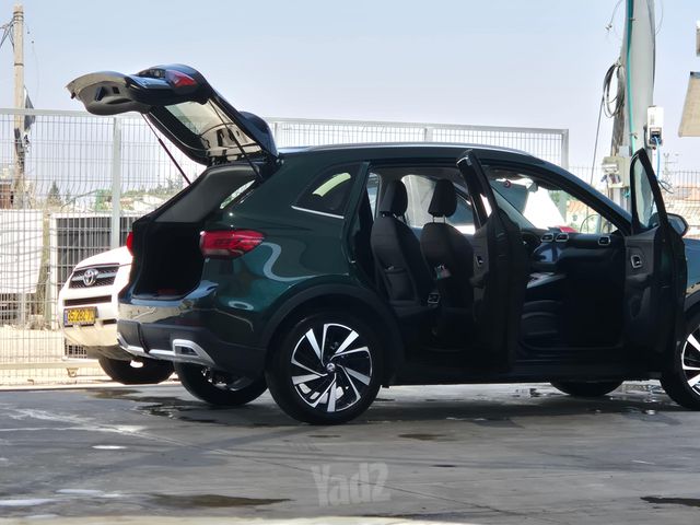 אם ג'י ZS
