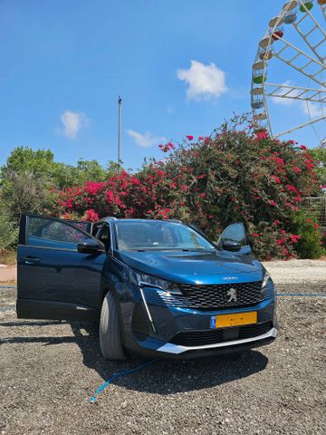 פיג'ו 3008