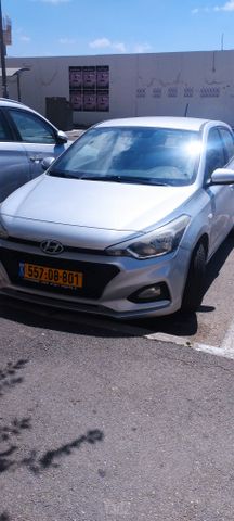 מודעת רכב יונדאי i20