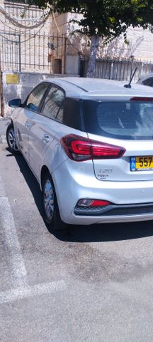 יונדאי i20