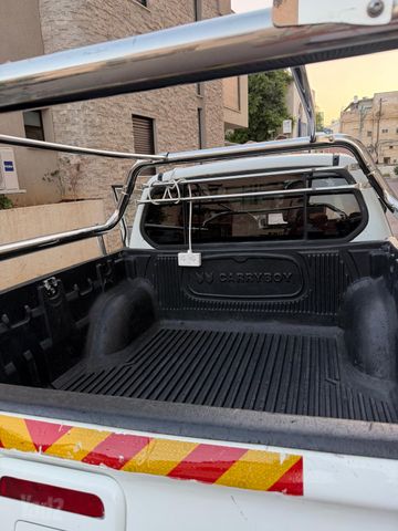 מיצובישי טרייטון / L200