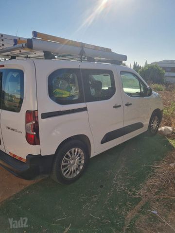 טויוטה פרואייס סיטי
