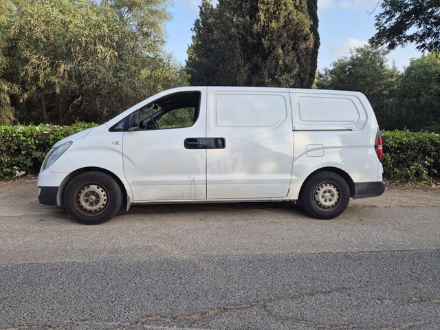 יונדאי H-1 / i800
