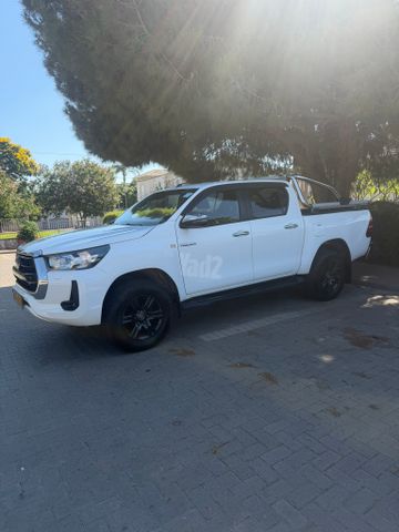 טויוטה היילקס