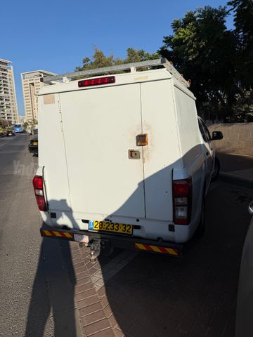 איסוזו די-מקס
