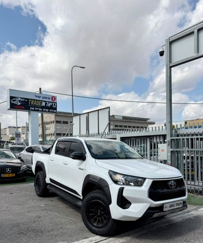 מודעת רכב טויוטה היילקס