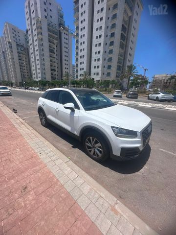 אאודי Q2