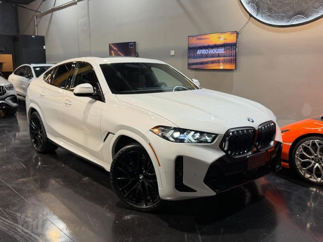 ב מ וו X6