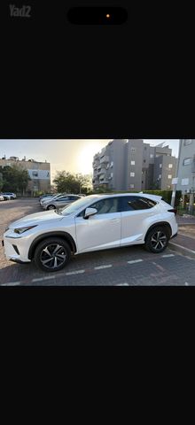 לקסוס NX