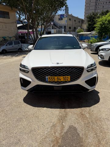 ג'נסיס GV70